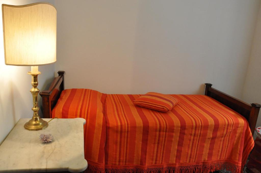Il Ciottolo Bed & Breakfast Генуа Стая снимка